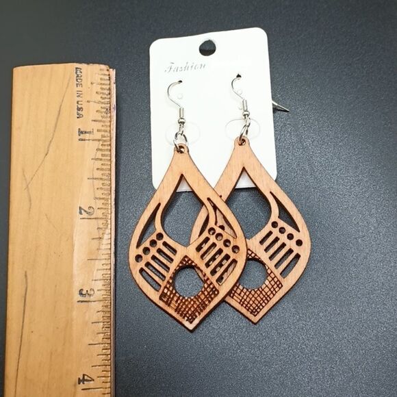 BOHO wood carved earrings lightweight jewelry tribal design - Picture 3 of 5